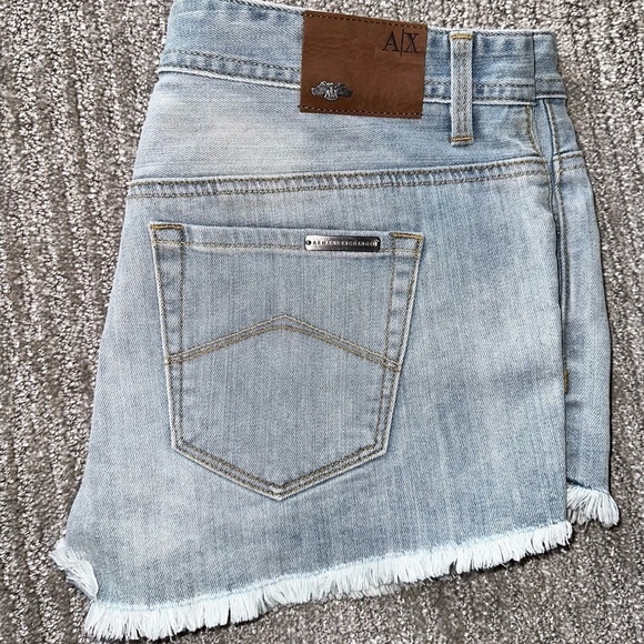 NWT Armani Exchange Denim Shorts Size 8 - Picture 4 of 10